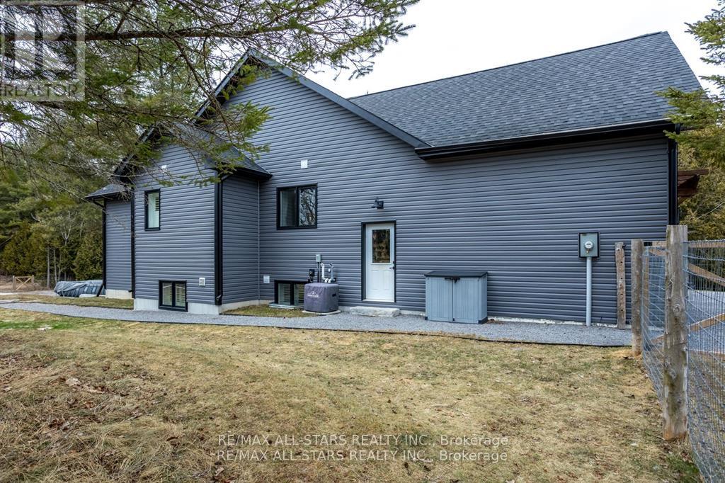 552 County Road 40, Douro-Dummer, Ontario  K0L 2V0 - Photo 45 - X12989064