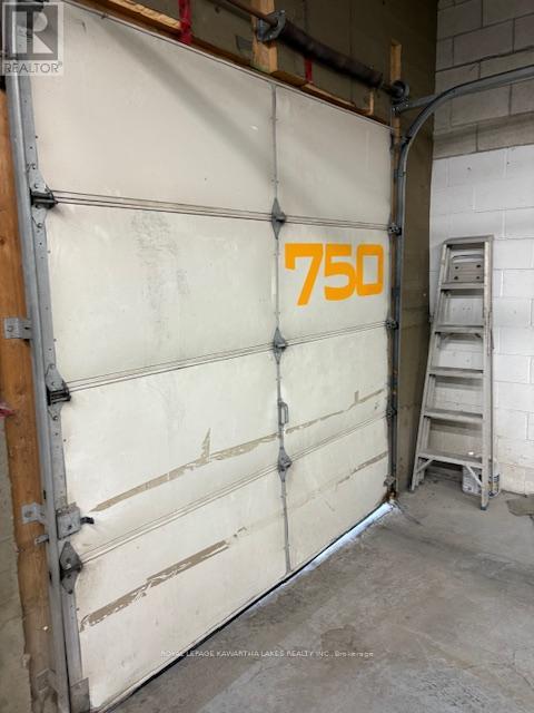 2 - 191 St David Street, Kawartha Lakes (Lindsay), Ontario  K9V 5K7 - Photo 2 - X12989252