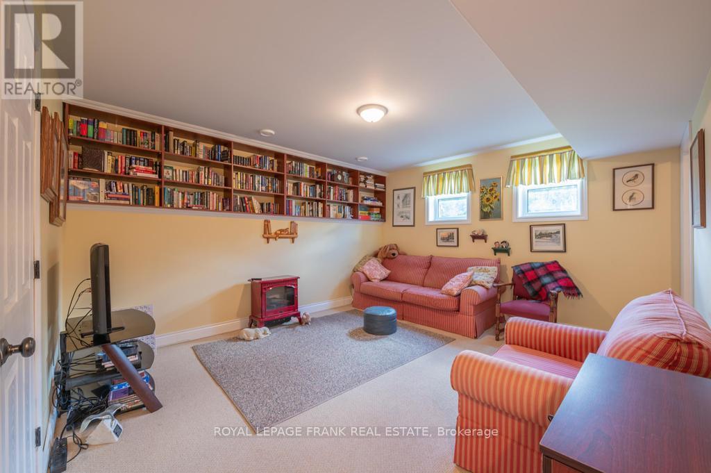 406 Lakehurst Circle Road, Trent Lakes, Ontario  K0L 1J0 - Photo 31 - X12989344