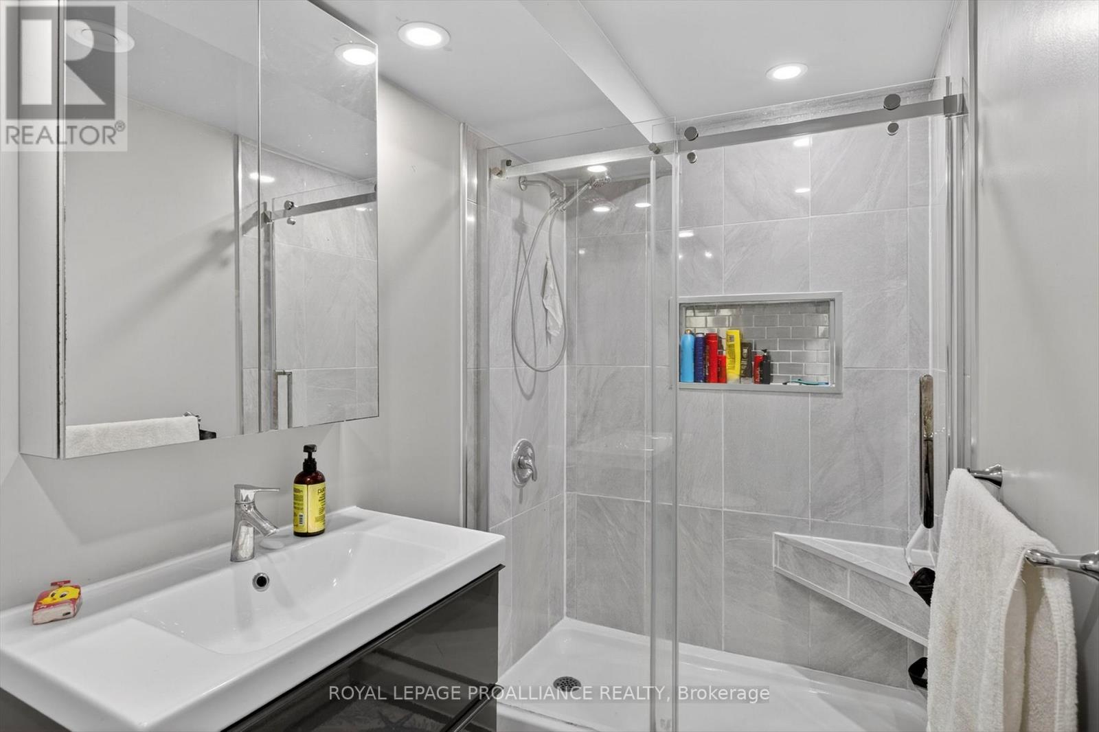 1539 Cherryhill Road, Peterborough (Monaghan Ward 2), Ontario  K9K 1A7 - Photo 33 - X12989544