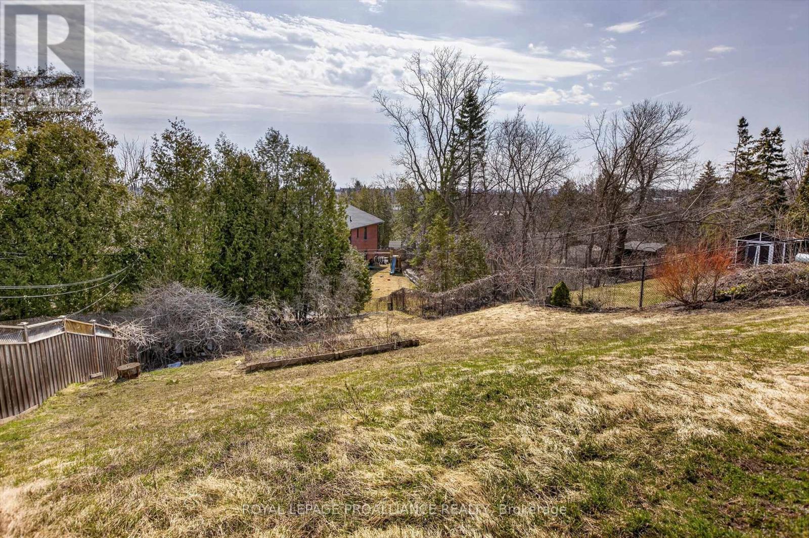 1539 Cherryhill Road, Peterborough (Monaghan Ward 2), Ontario  K9K 1A7 - Photo 35 - X12989544