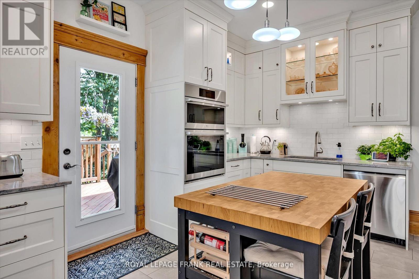 46 Sophia Street, Peterborough (Ashburnham Ward 4), Ontario  K9H 1E1 - Photo 16 - X12989548