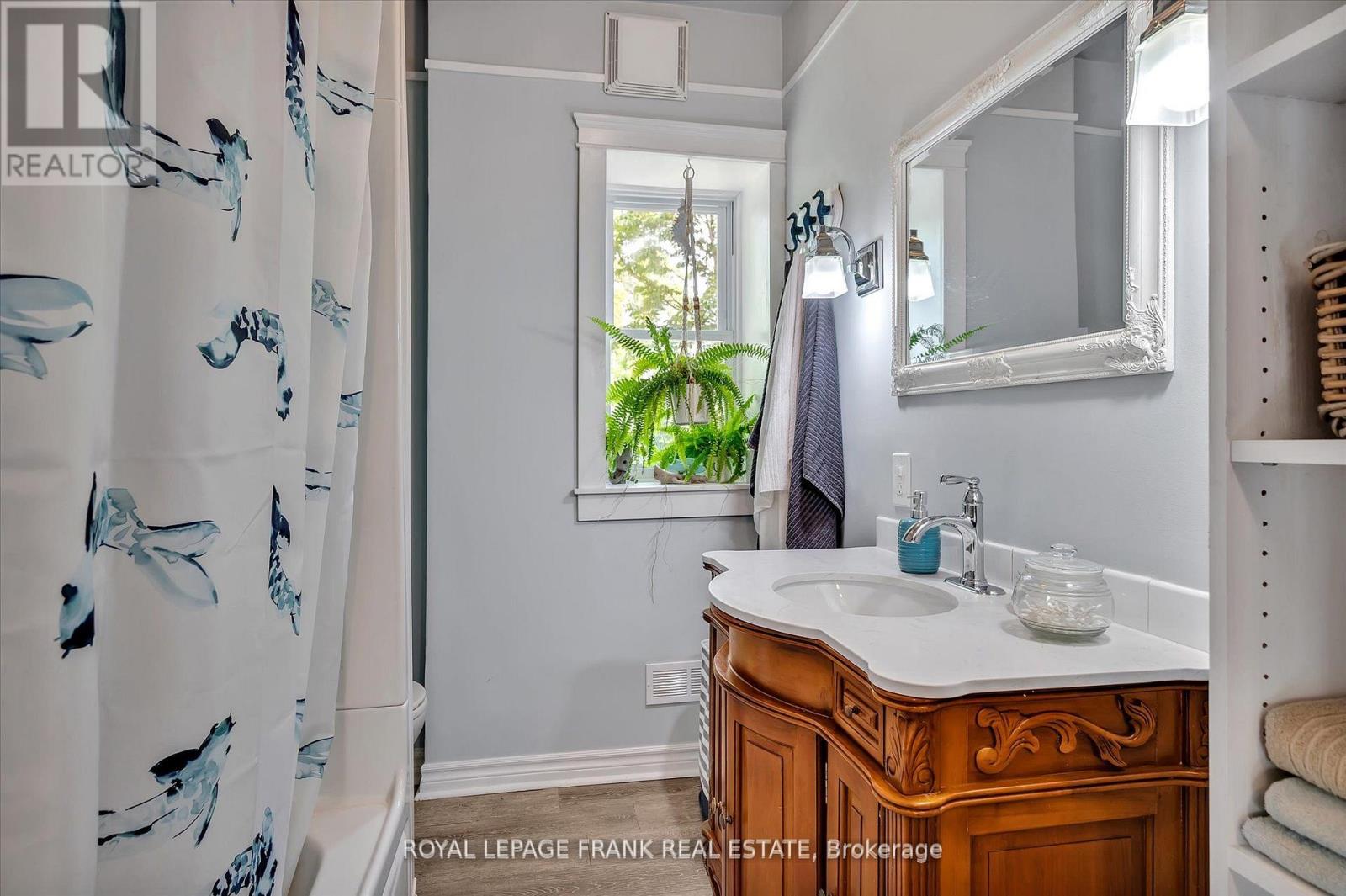 46 Sophia Street, Peterborough (Ashburnham Ward 4), Ontario  K9H 1E1 - Photo 34 - X12989548