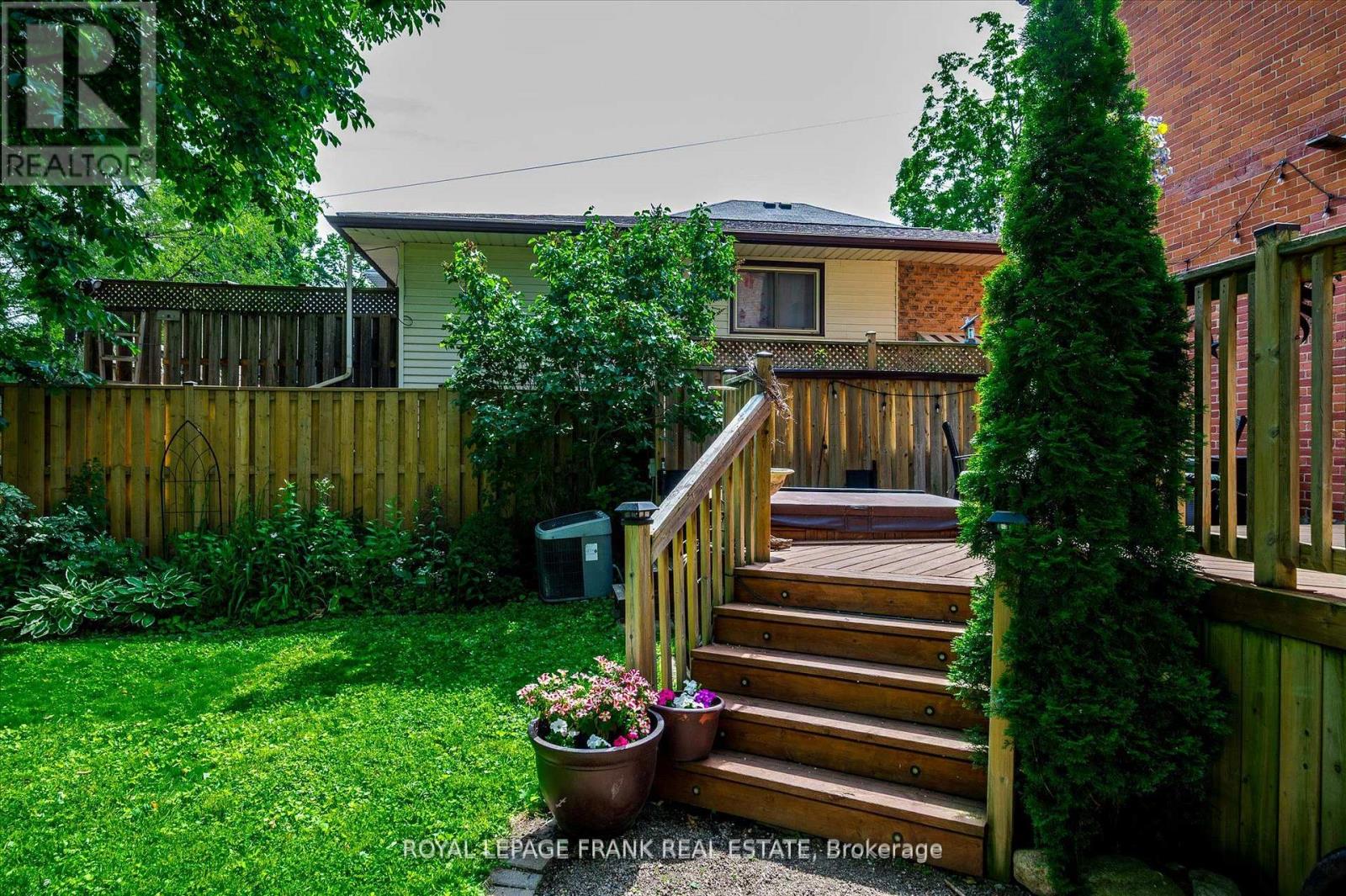 46 Sophia Street, Peterborough (Ashburnham Ward 4), Ontario  K9H 1E1 - Photo 45 - X12989548