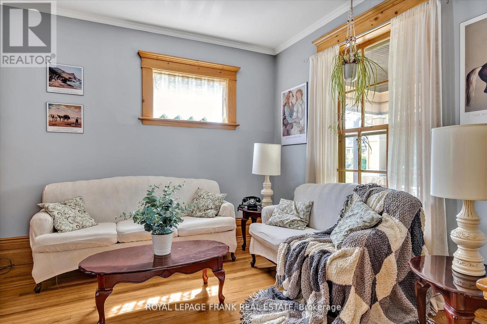 46 Sophia Street, Peterborough (Ashburnham Ward 4), Ontario  K9H 1E1 - Photo 8 - X12989548