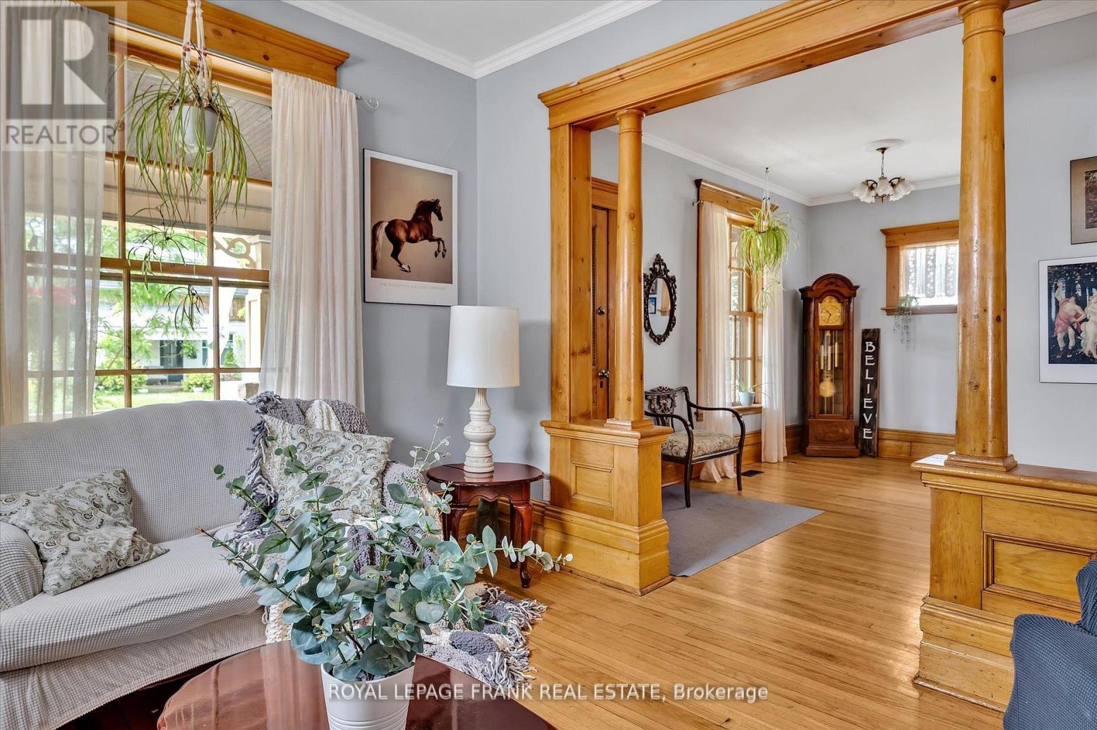 46 Sophia Street, Peterborough (Ashburnham Ward 4), Ontario  K9H 1E1 - Photo 9 - X12989548