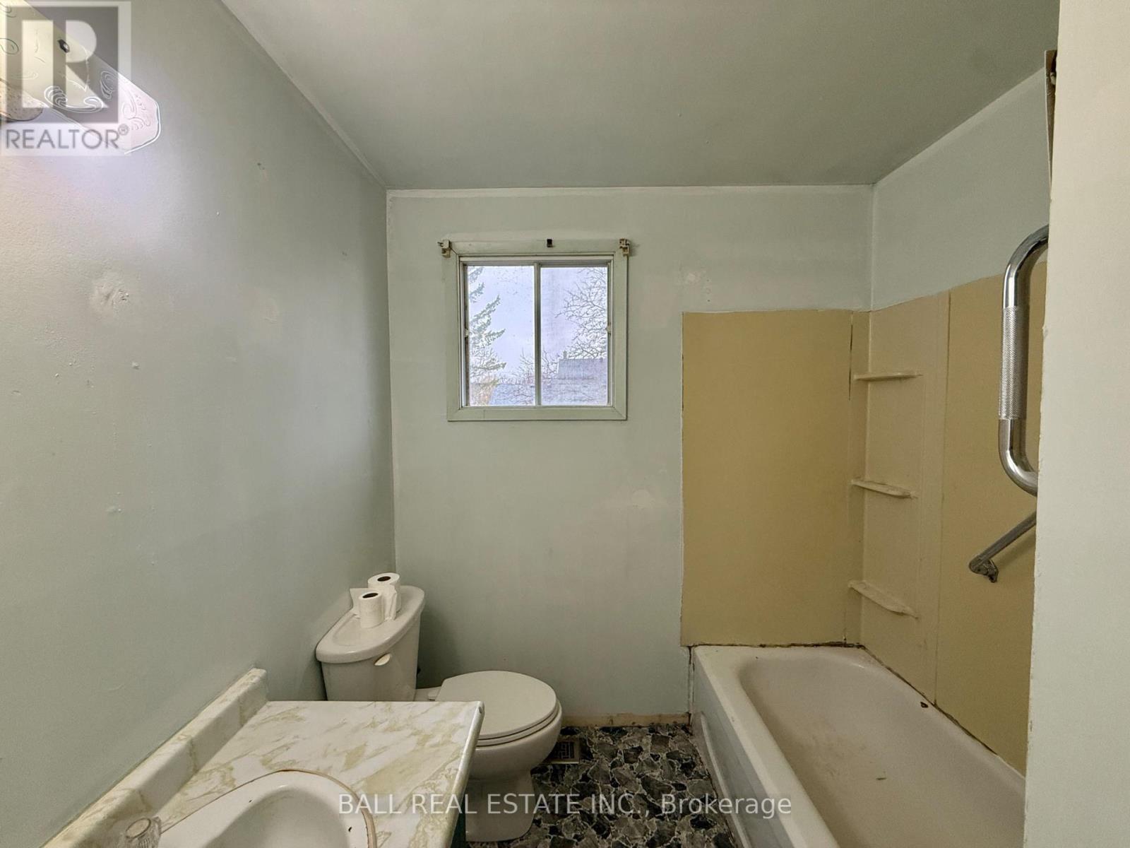 21 Colbourne Street, Selwyn, Ontario  K0L 2H0 - Photo 15 - X12989660