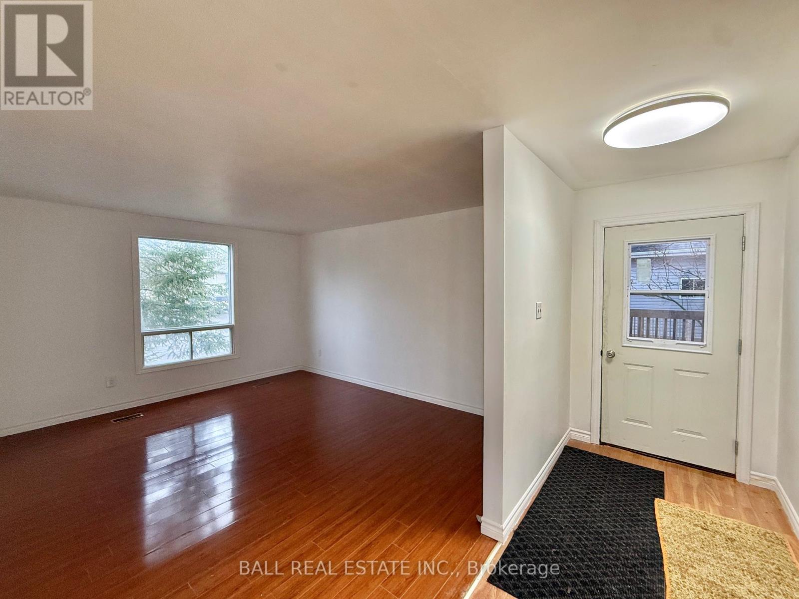 21 Colbourne Street, Selwyn, Ontario  K0L 2H0 - Photo 7 - X12989660