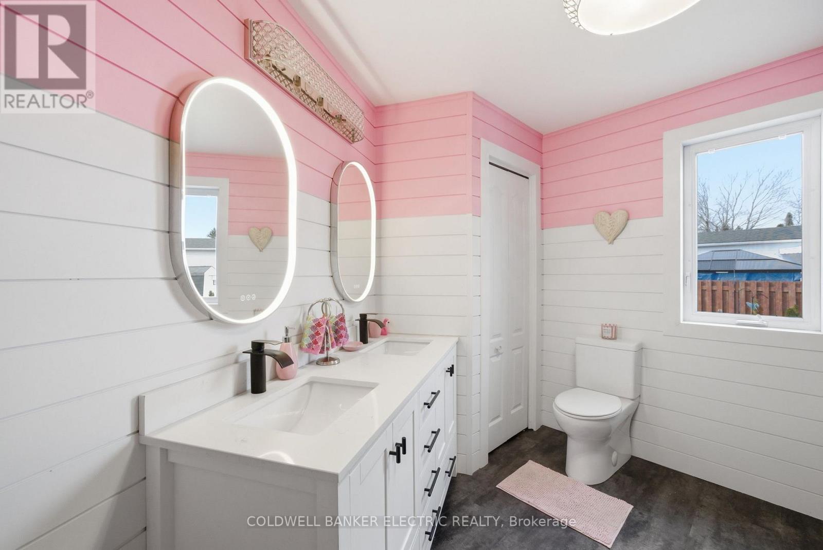 7 Homewood Avenue, Kawartha Lakes (Fenelon), Ontario  K9V 0H5 - Photo 24 - X12989826