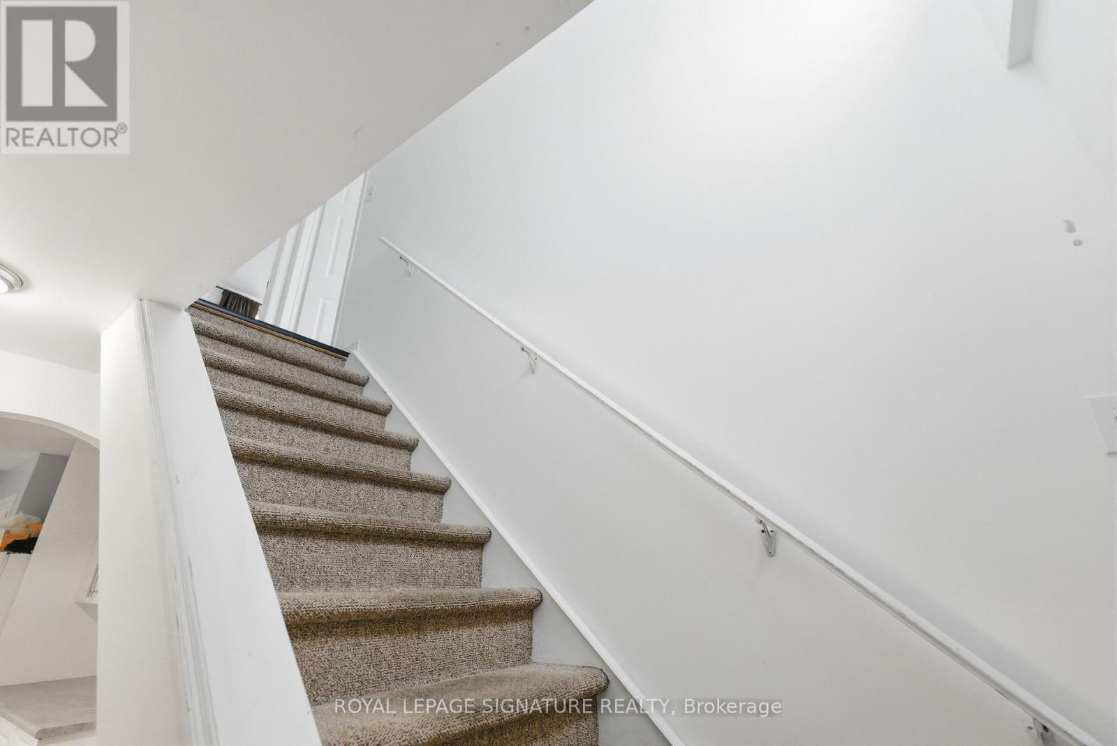 805 Morphet Avenue, Peterborough (Otonabee Ward 1), Ontario  K9J 2X7 - Photo 18 - X12989532