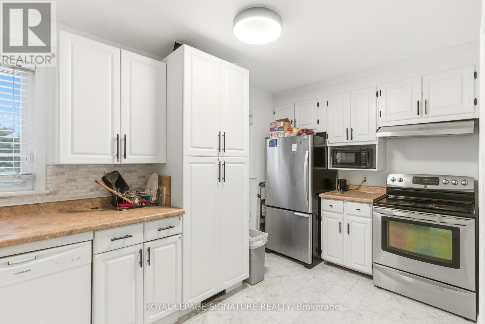 805 Morphet Avenue, Peterborough (Otonabee Ward 1), Ontario  K9J 2X7 - Photo 5 - X12989532