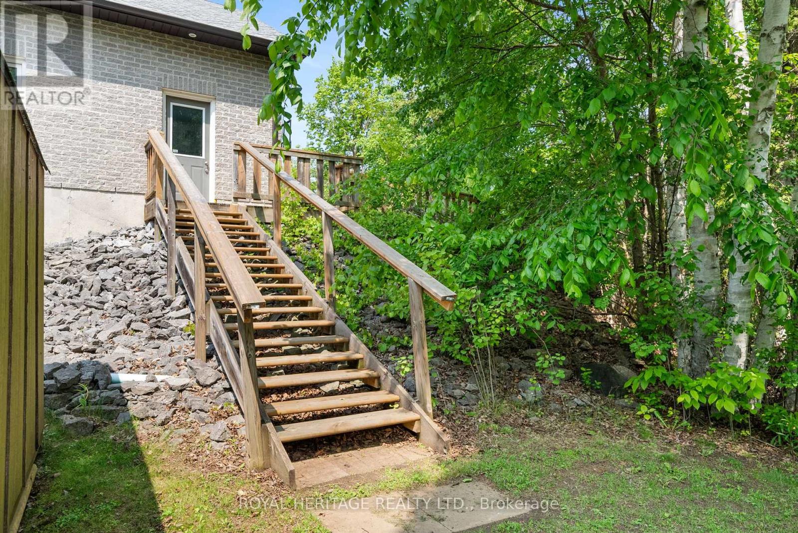 141 Shanagarry Drive, Selwyn, Ontario  K0L 1T0 - Photo 41 - X12989850