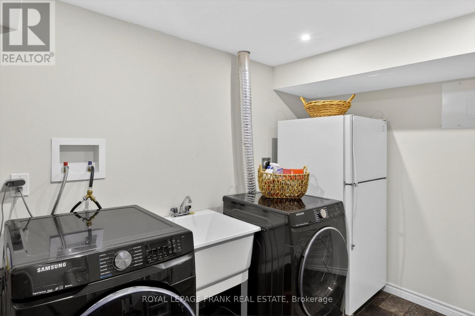 113 Princess Street, Peterborough (Town Ward 3), Ontario  K9J 2A8 - Photo 17 - X12990314