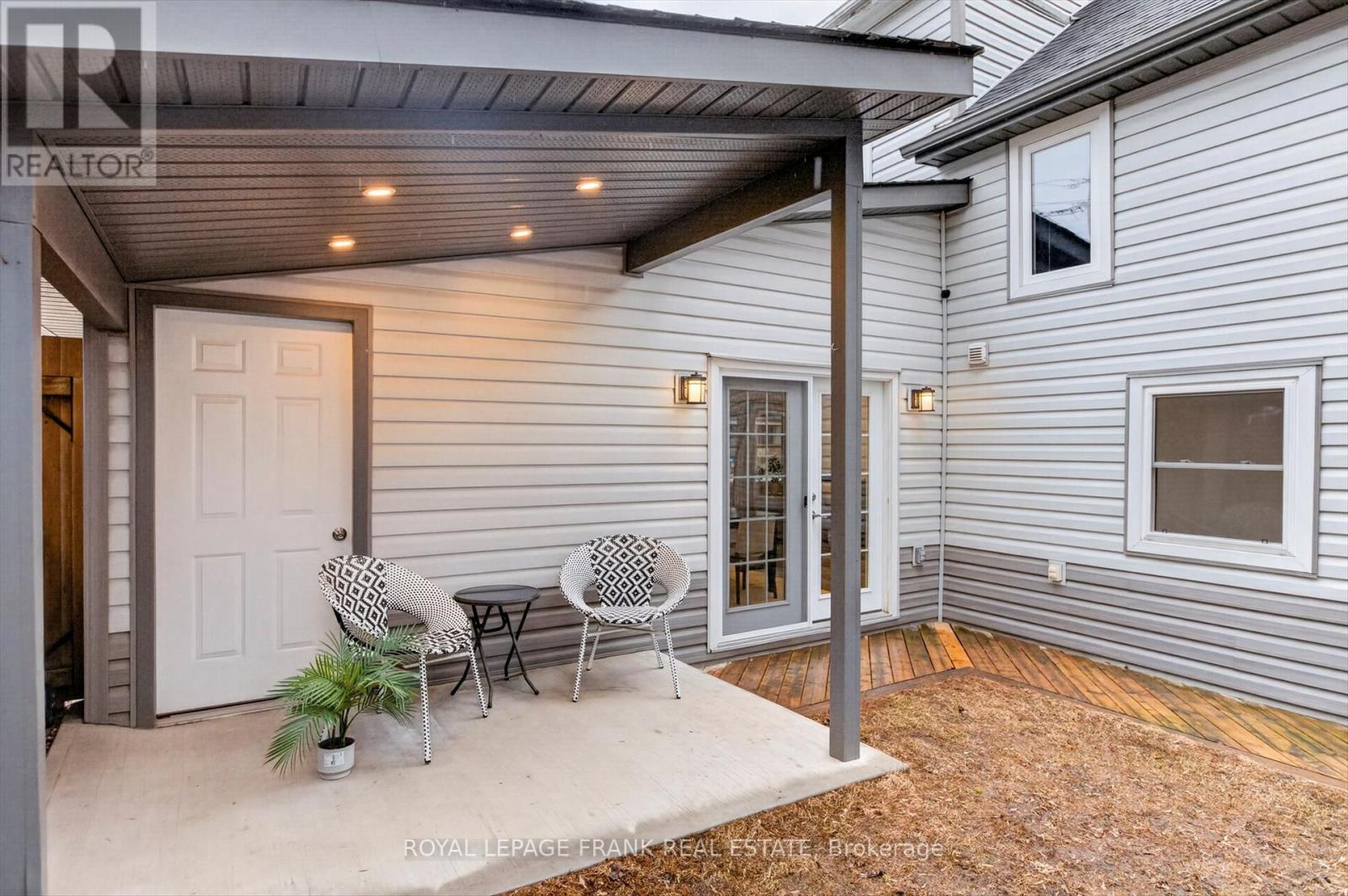 113 Princess Street, Peterborough (Town Ward 3), Ontario  K9J 2A8 - Photo 30 - X12990314