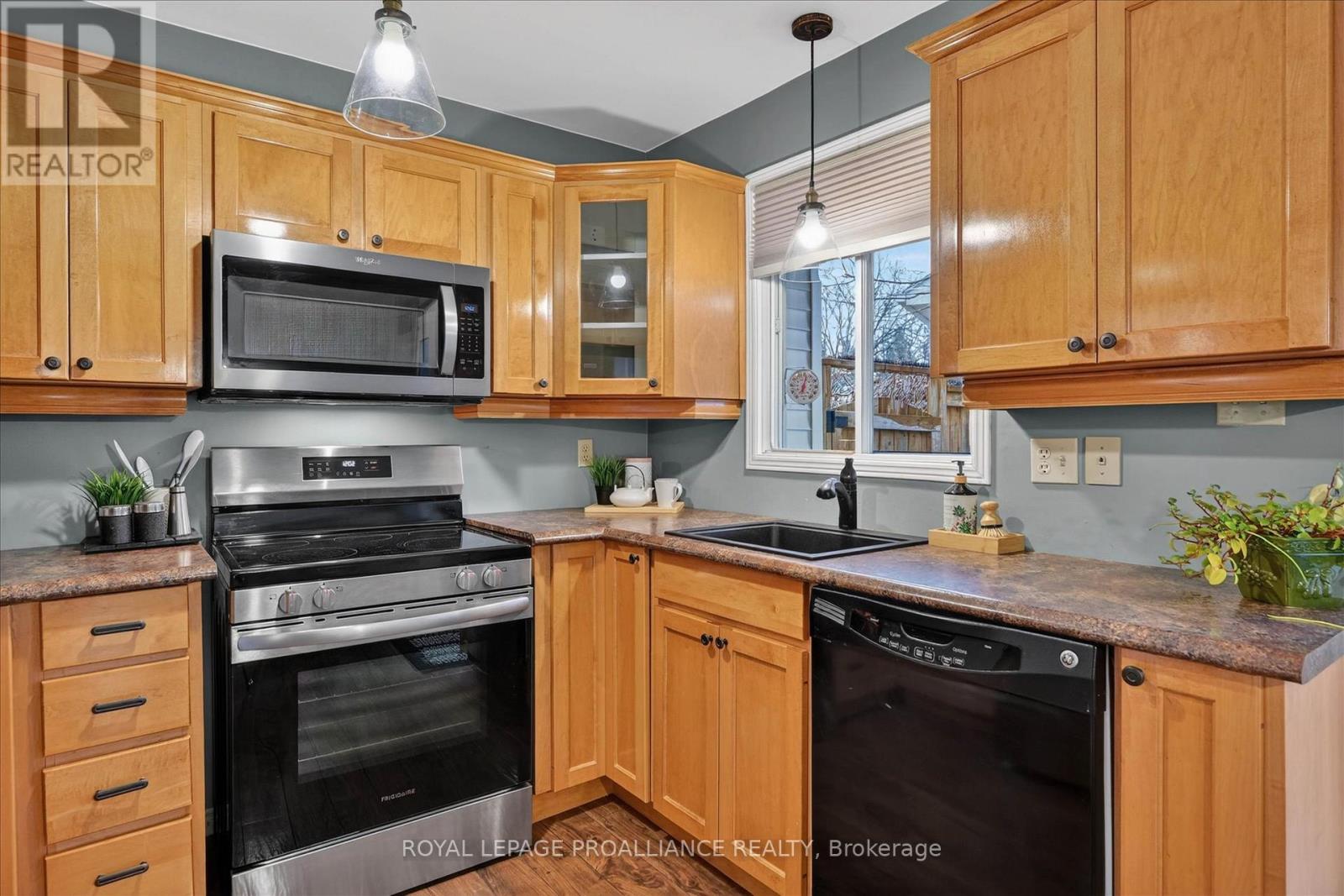 7 Daleview Court, Peterborough (Monaghan Ward 2), Ontario  K9J 8E6 - Photo 15 - X12990822