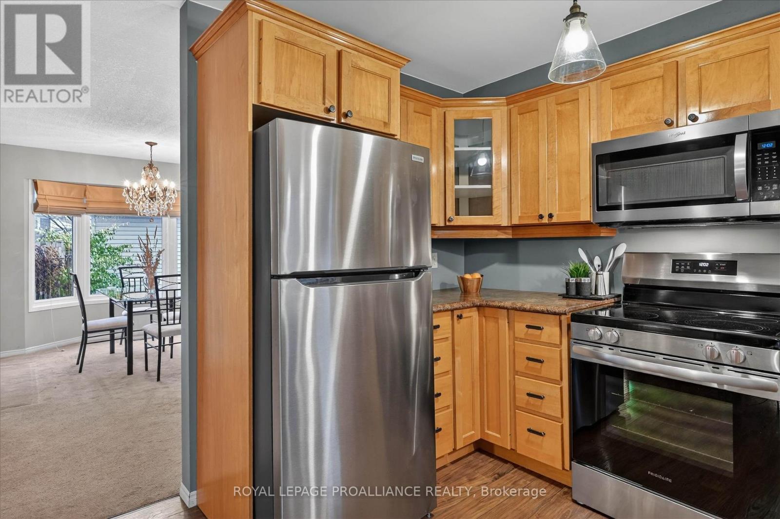 7 Daleview Court, Peterborough (Monaghan Ward 2), Ontario  K9J 8E6 - Photo 17 - X12990822