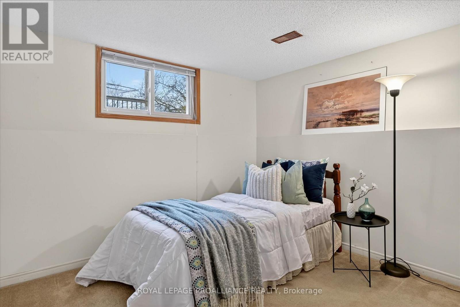 7 Daleview Court, Peterborough (Monaghan Ward 2), Ontario  K9J 8E6 - Photo 25 - X12990822