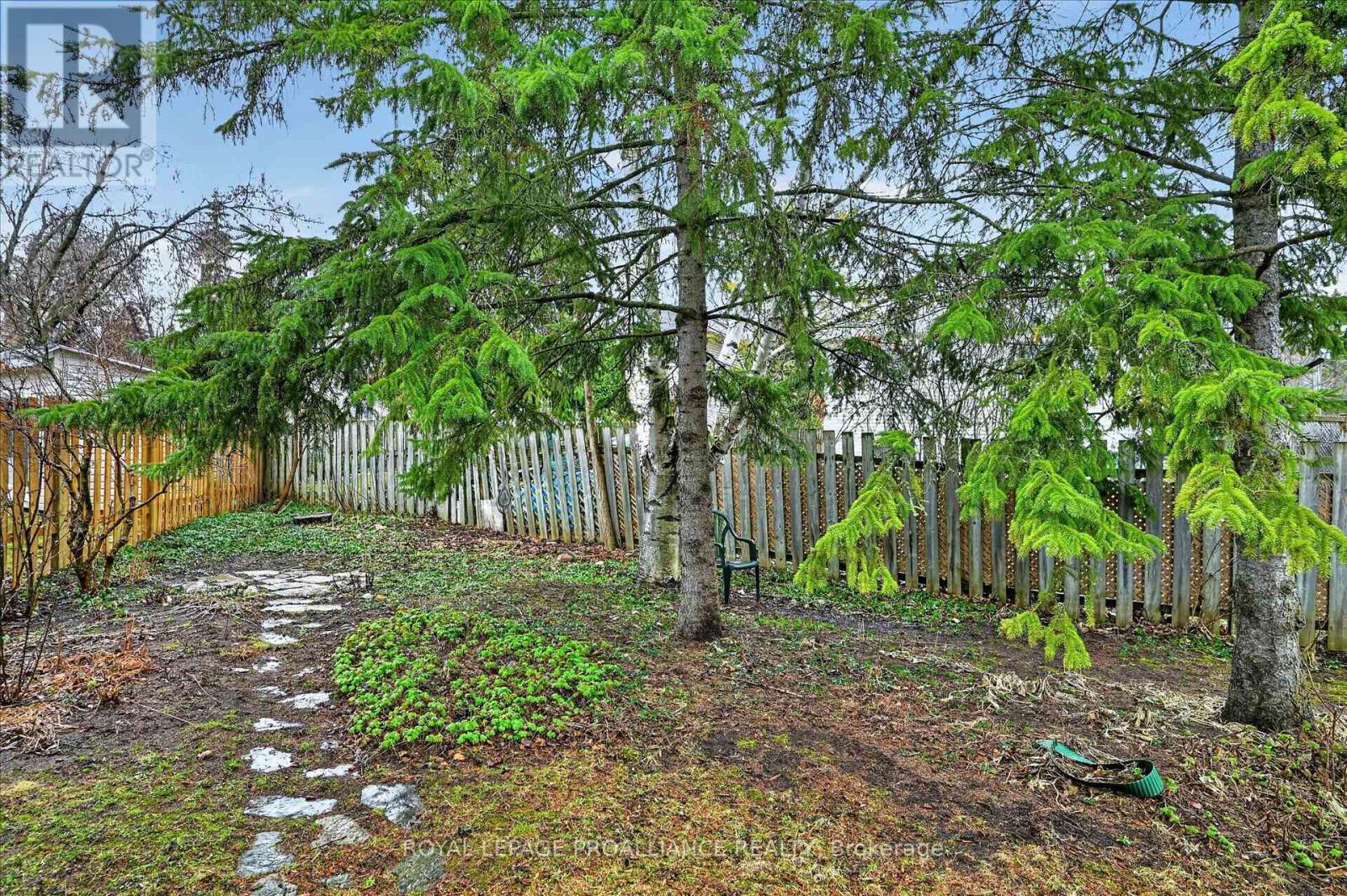 7 Daleview Court, Peterborough (Monaghan Ward 2), Ontario  K9J 8E6 - Photo 34 - X12990822