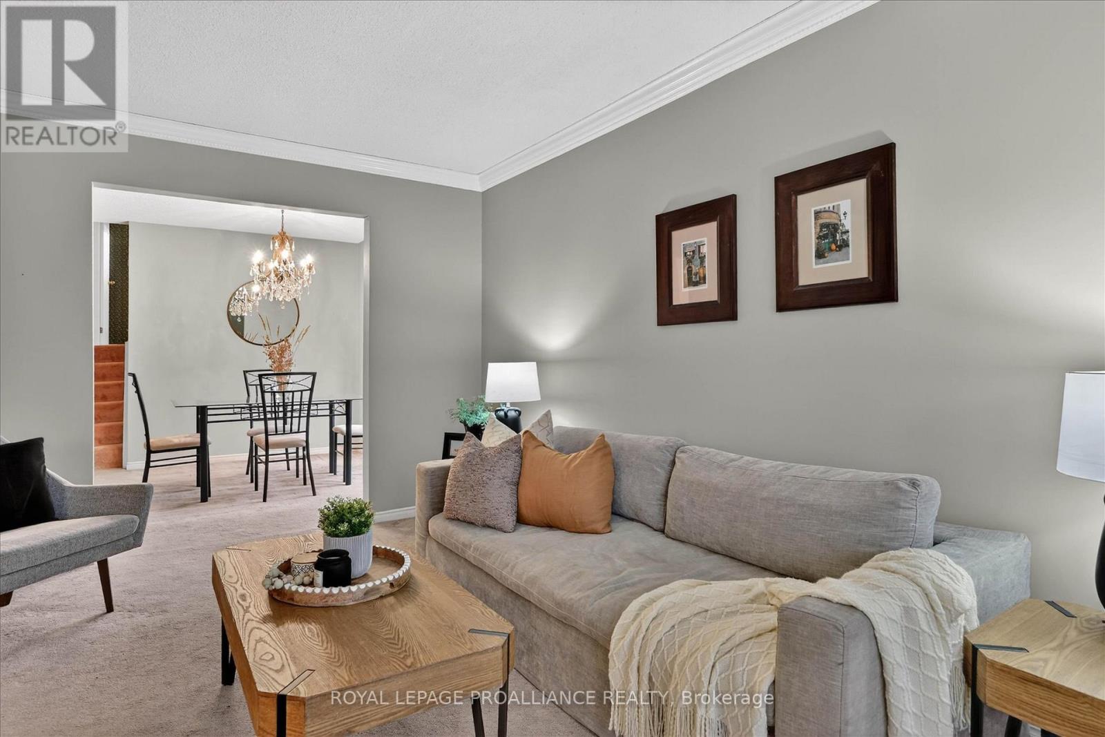 7 Daleview Court, Peterborough (Monaghan Ward 2), Ontario  K9J 8E6 - Photo 8 - X12990822