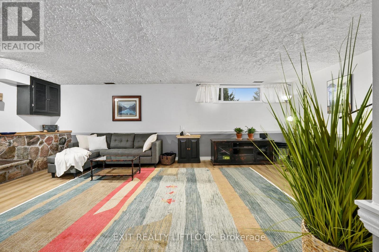 273 Maxwell Avenue, Peterborough (Ashburnham Ward 4), Ontario  K9J 1B4 - Photo 12 - X12991020