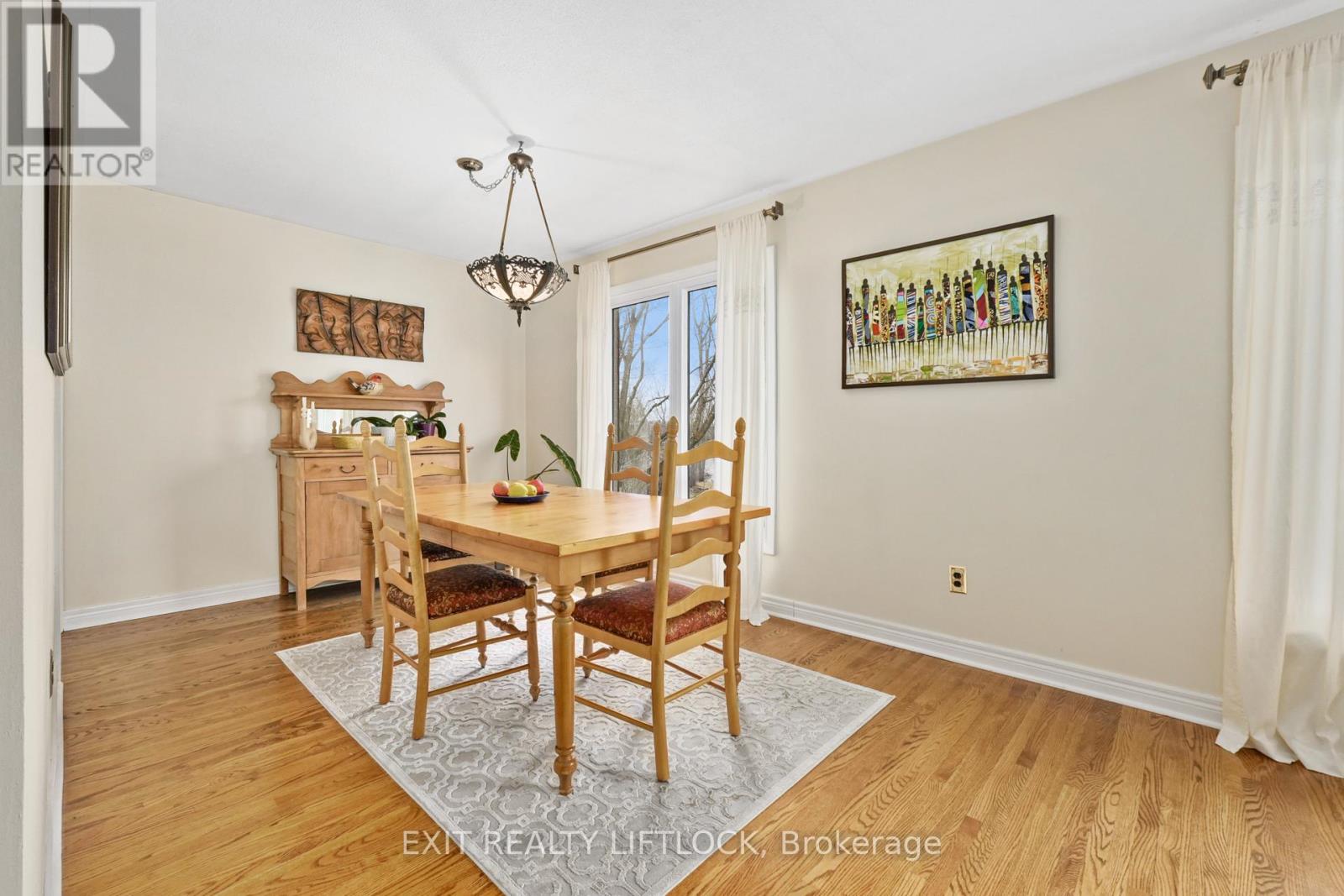 273 Maxwell Avenue, Peterborough (Ashburnham Ward 4), Ontario  K9J 1B4 - Photo 6 - X12991020