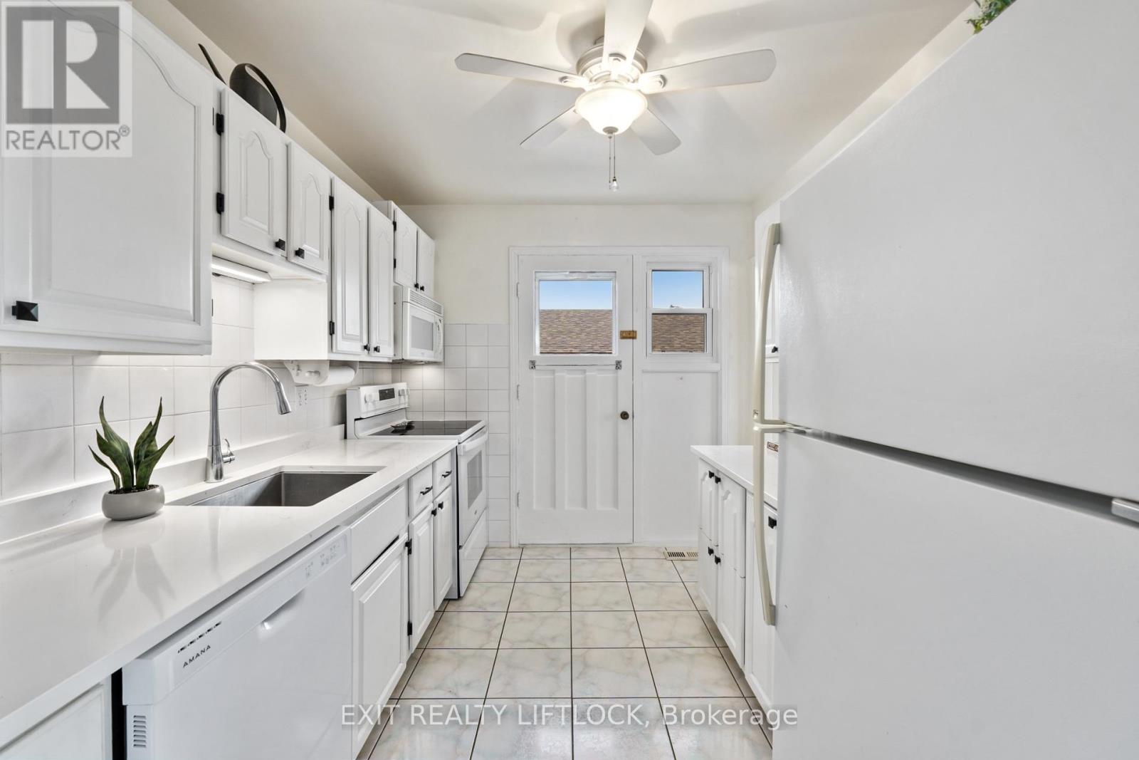 273 Maxwell Avenue, Peterborough (Ashburnham Ward 4), Ontario  K9J 1B4 - Photo 7 - X12991020