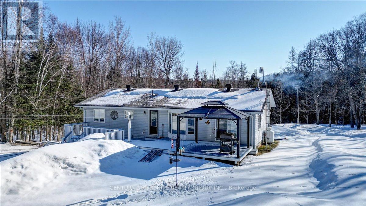 237 Clark Lake Road, Bancroft (Dungannon Ward), Ontario  K0L 1C0 - Photo 2 - X12991028