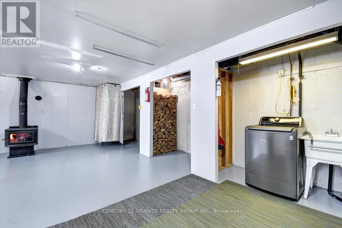 237 Clark Lake Road, Bancroft (Dungannon Ward), Ontario  K0L 1C0 - Photo 32 - X12991028