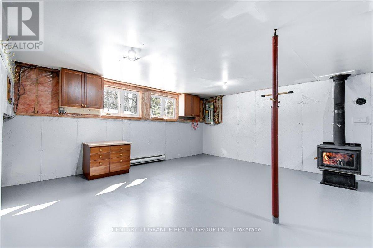 237 Clark Lake Road, Bancroft (Dungannon Ward), Ontario  K0L 1C0 - Photo 33 - X12991028