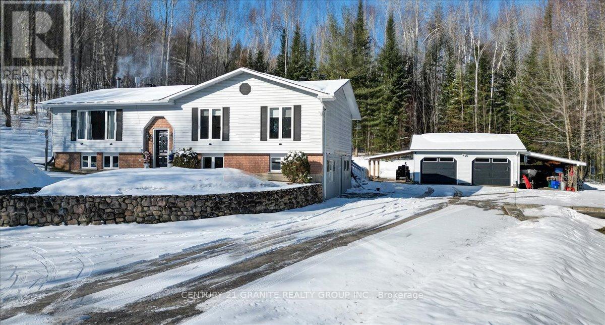 237 Clark Lake Road, Bancroft (Dungannon Ward), Ontario  K0L 1C0 - Photo 38 - X12991028