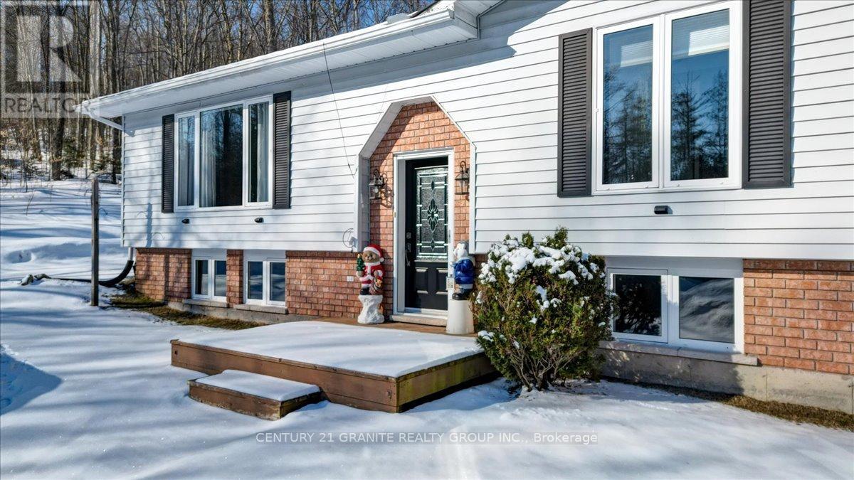 237 Clark Lake Road, Bancroft (Dungannon Ward), Ontario  K0L 1C0 - Photo 40 - X12991028