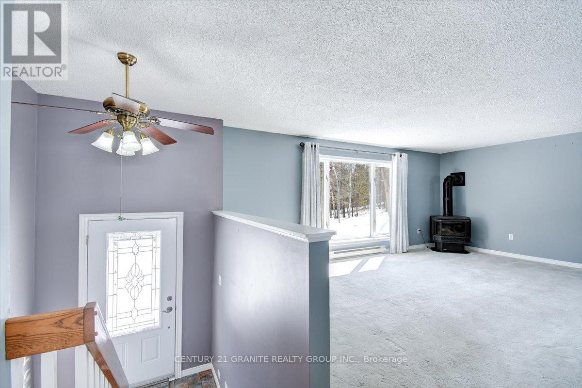 237 Clark Lake Road, Bancroft (Dungannon Ward), Ontario  K0L 1C0 - Photo 7 - X12991028