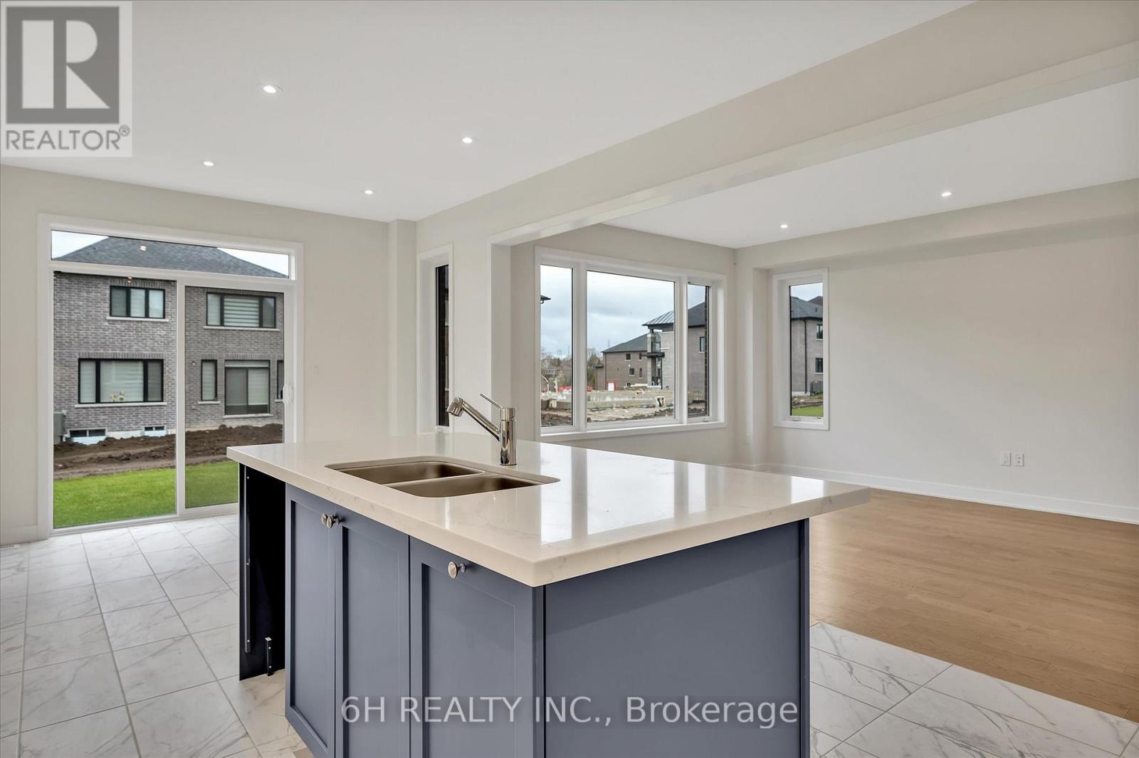 816 Griffin Trail, Peterborough (Monaghan Ward 2), Ontario  K9K 0J4 - Photo 8 - X12990922