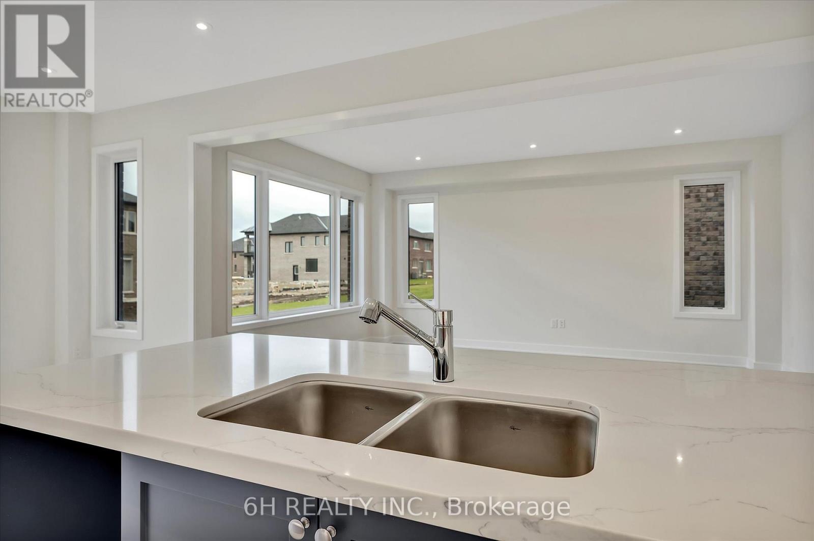 816 Griffin Trail, Peterborough (Monaghan Ward 2), Ontario  K9K 0J4 - Photo 9 - X12990922