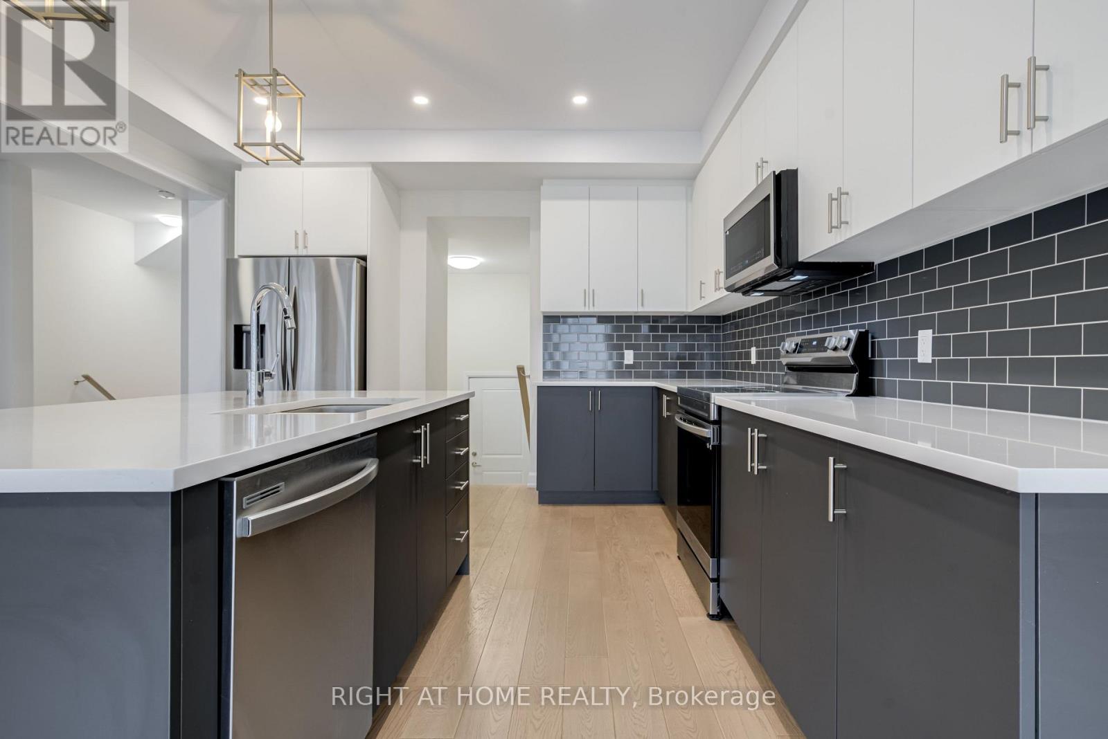 520 Clayton Avenue, Peterborough (Monaghan Ward 2), Ontario  K9K 0H5 - Photo 9 - X12991218