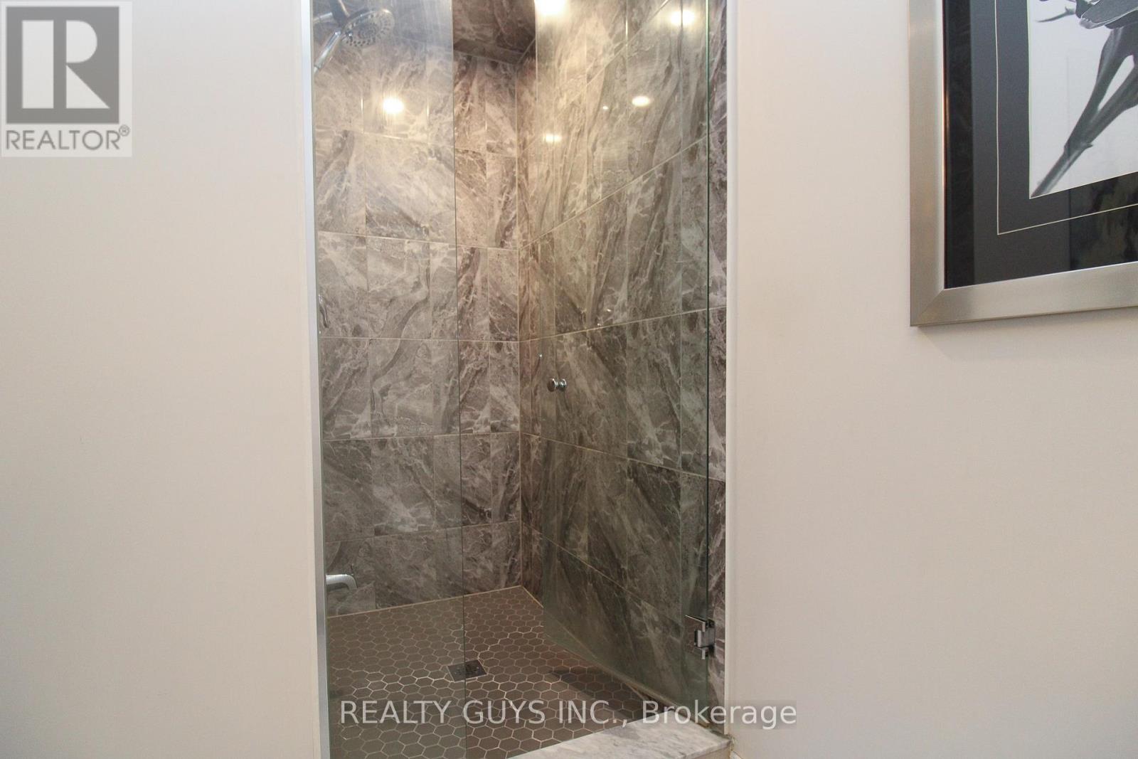 570 Grange Way, Peterborough (Northcrest Ward 5), Ontario  K9H 0G5 - Photo 31 - X12992044