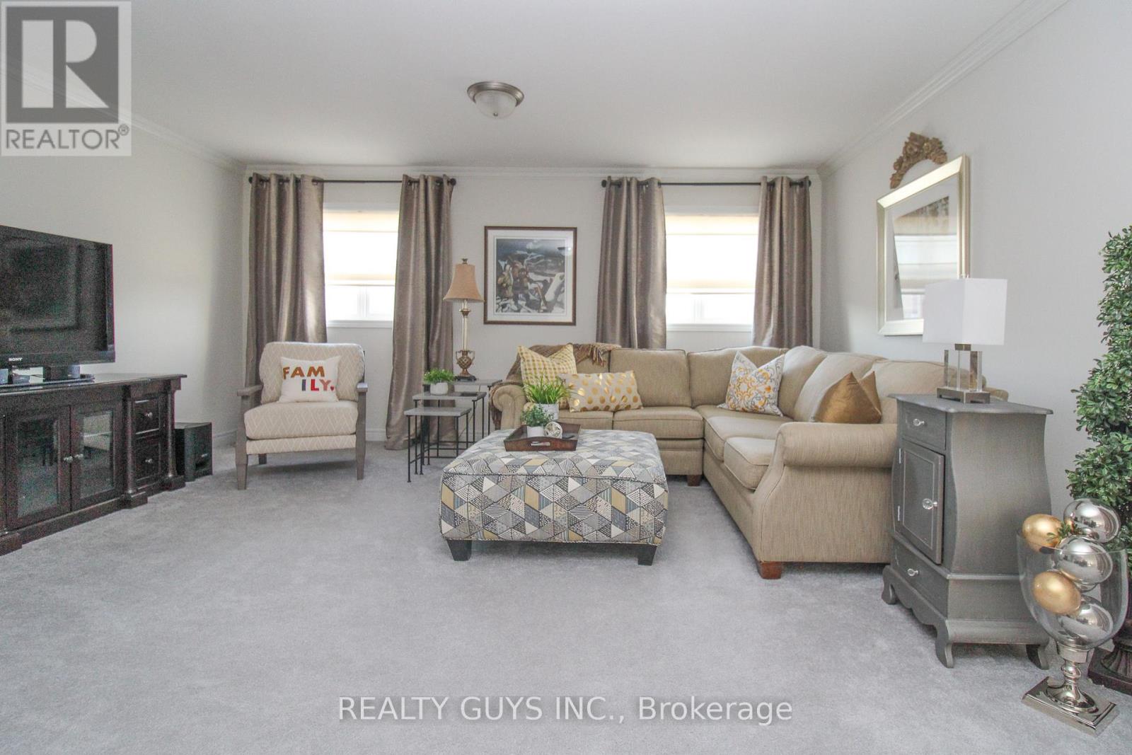 570 Grange Way, Peterborough (Northcrest Ward 5), Ontario  K9H 0G5 - Photo 37 - X12992044