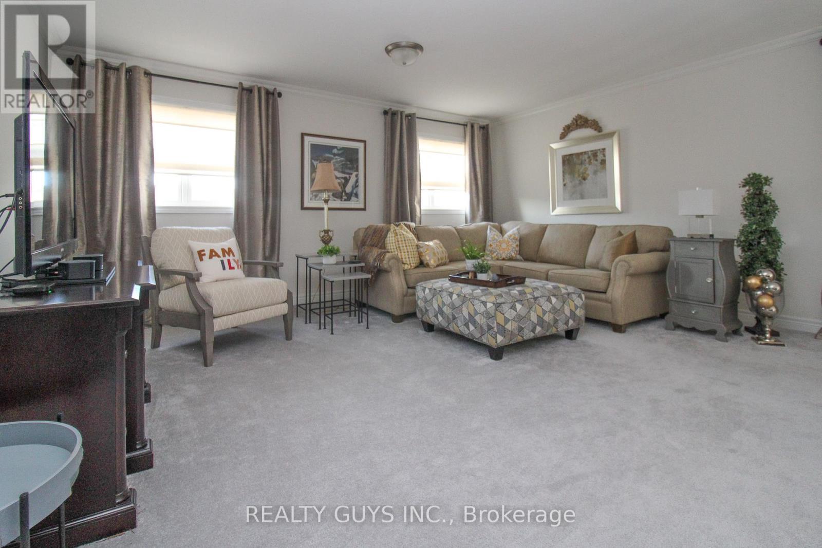 570 Grange Way, Peterborough (Northcrest Ward 5), Ontario  K9H 0G5 - Photo 39 - X12992044