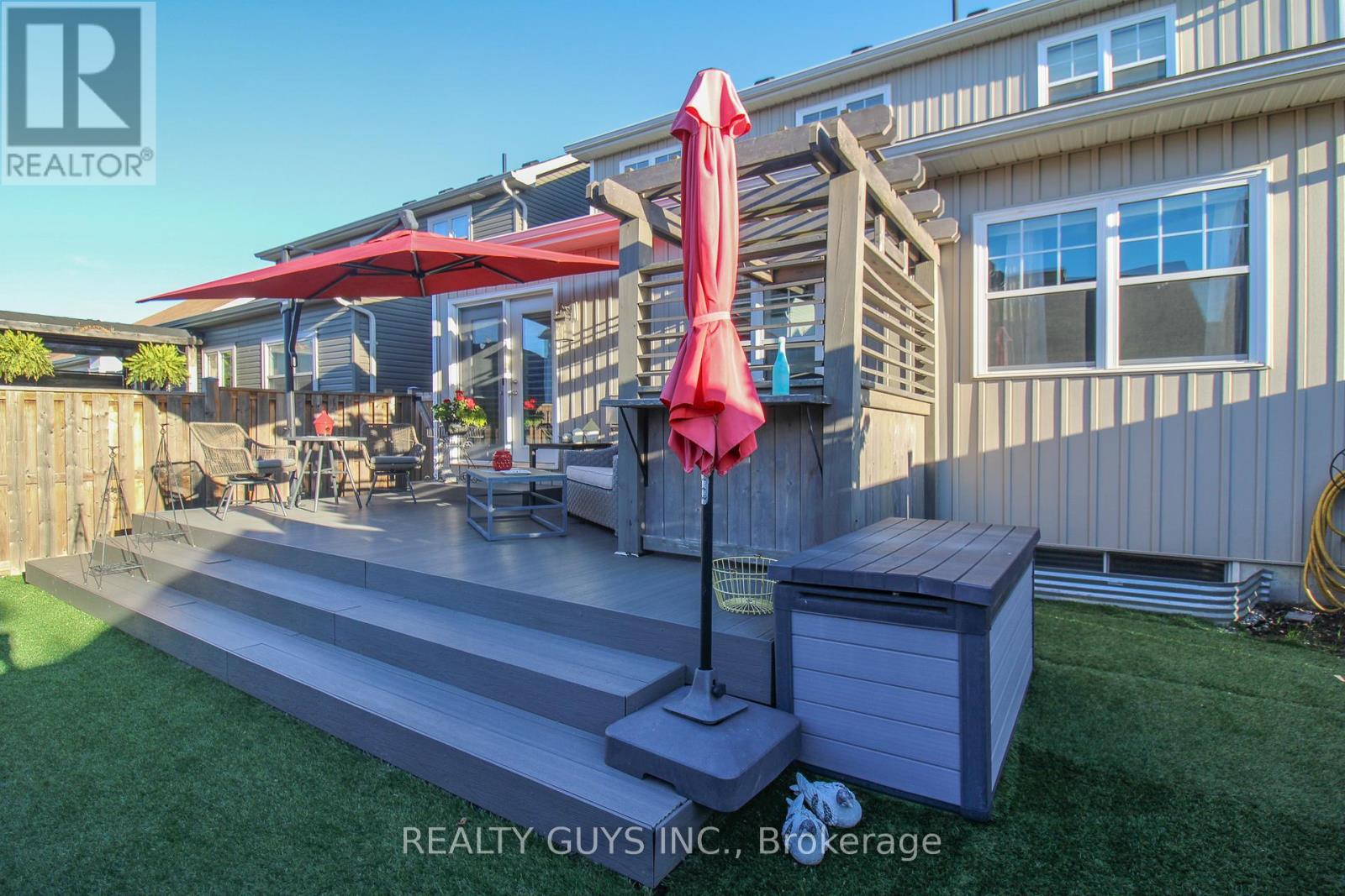 570 Grange Way, Peterborough (Northcrest Ward 5), Ontario  K9H 0G5 - Photo 8 - X12992044