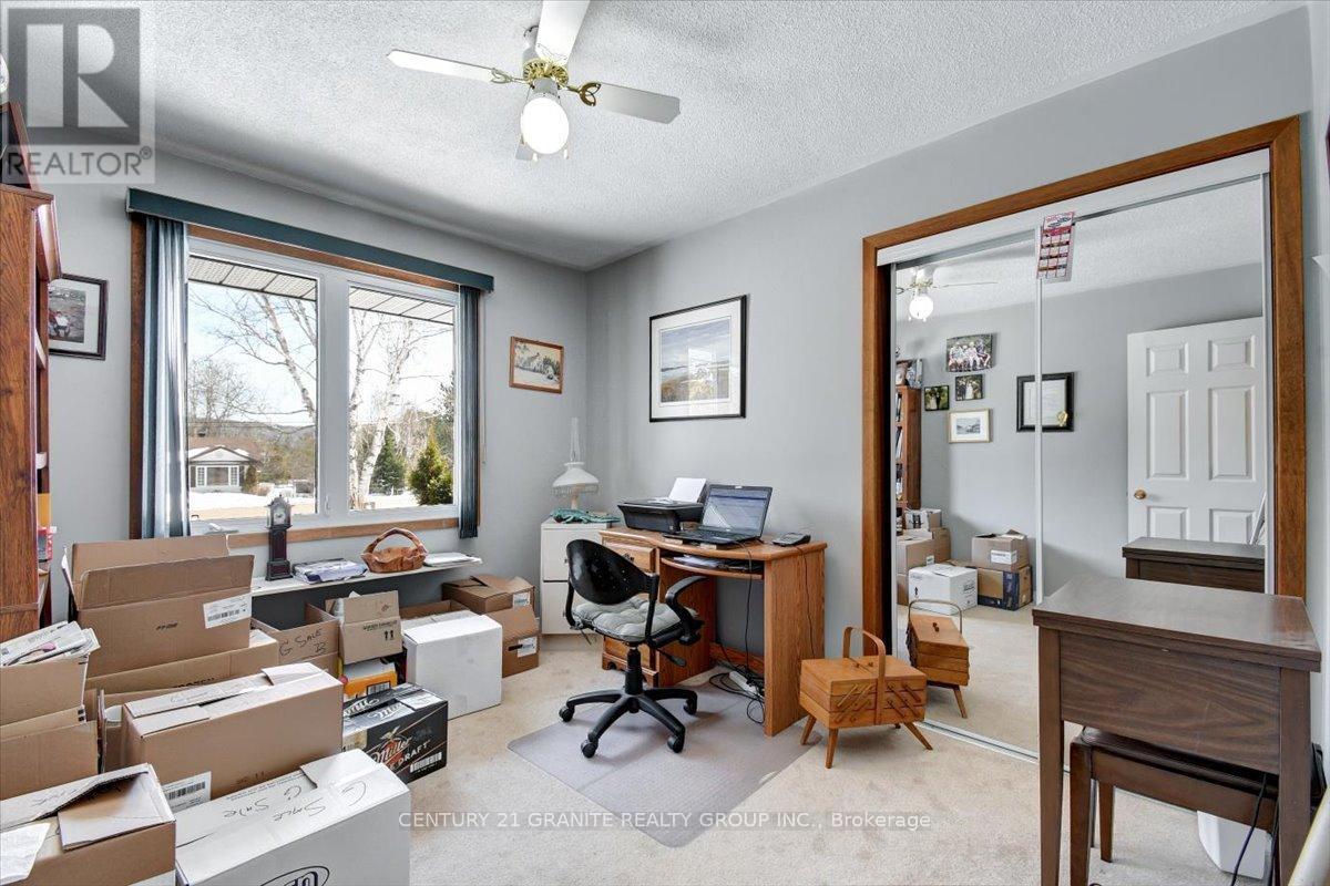 237 Maxwell Settlement Road, Bancroft (Bancroft Ward), Ontario  K0L 1C0 - Photo 17 - X12992120