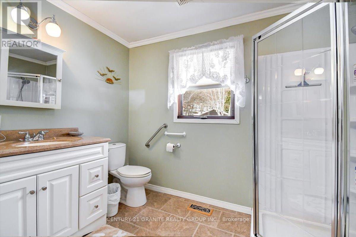 237 Maxwell Settlement Road, Bancroft (Bancroft Ward), Ontario  K0L 1C0 - Photo 20 - X12992120