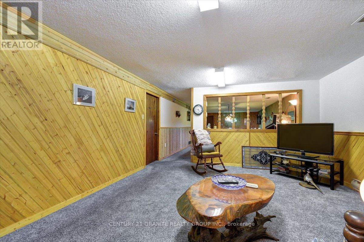 237 Maxwell Settlement Road, Bancroft (Bancroft Ward), Ontario  K0L 1C0 - Photo 26 - X12992120