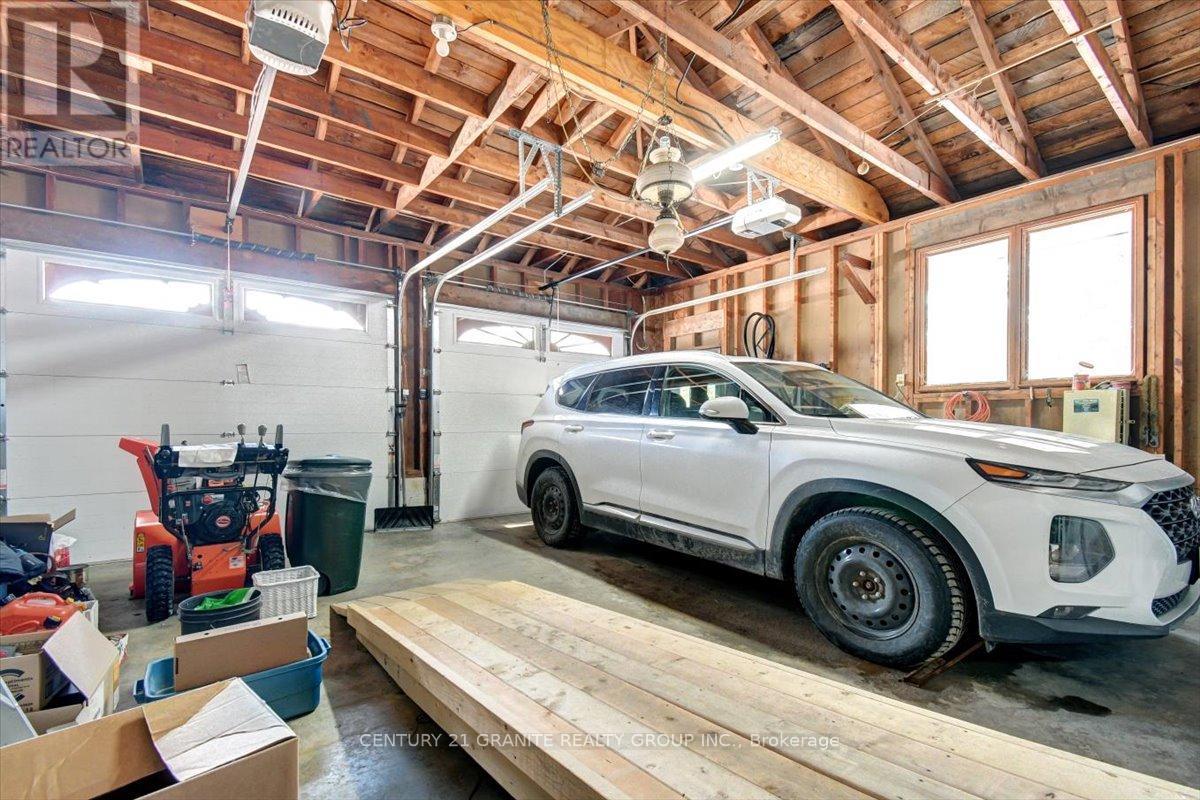 237 Maxwell Settlement Road, Bancroft (Bancroft Ward), Ontario  K0L 1C0 - Photo 40 - X12992120