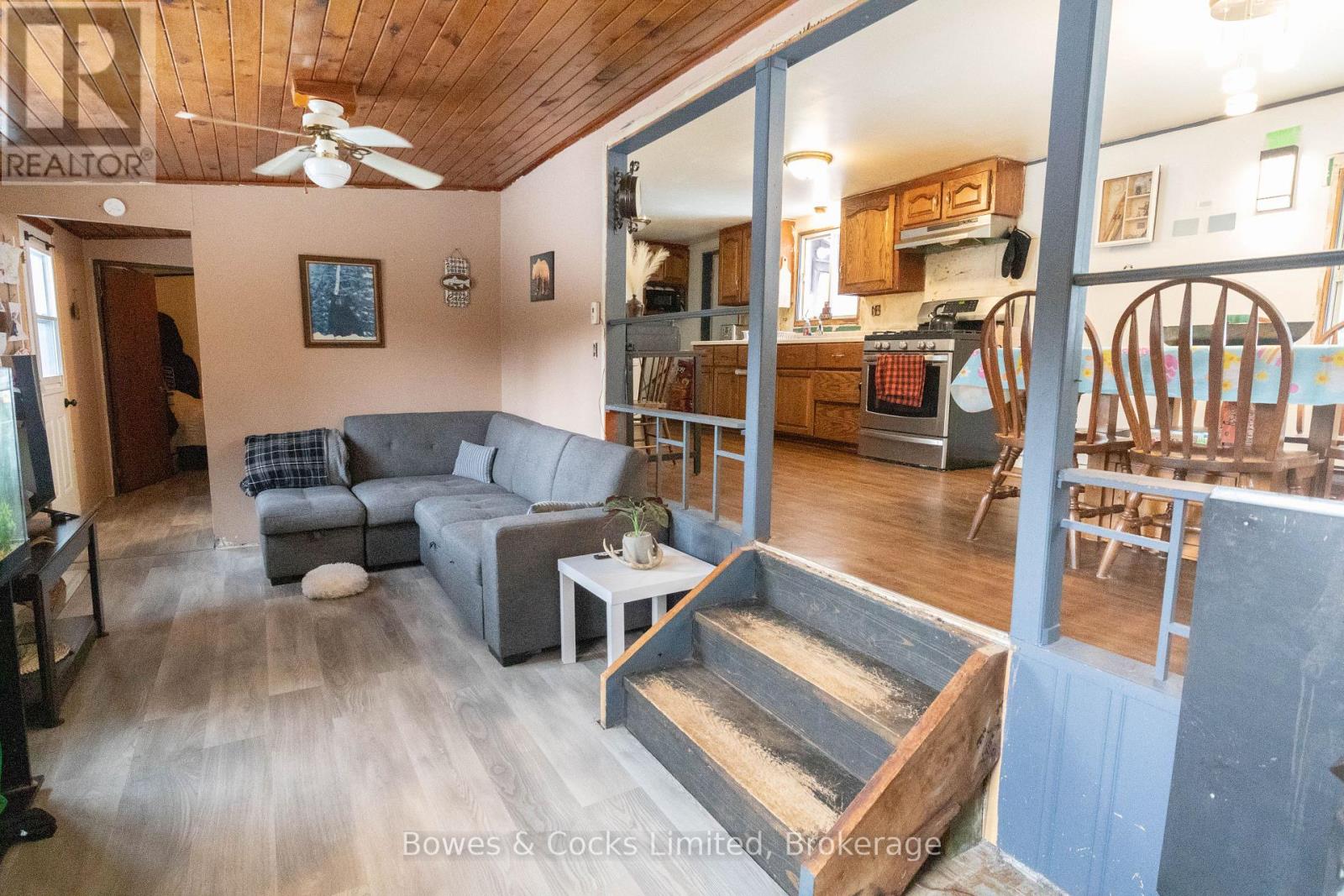 1046 Detlor Road, Bancroft (Dungannon Ward), Ontario  K0L 2L0 - Photo 11 - X12992324