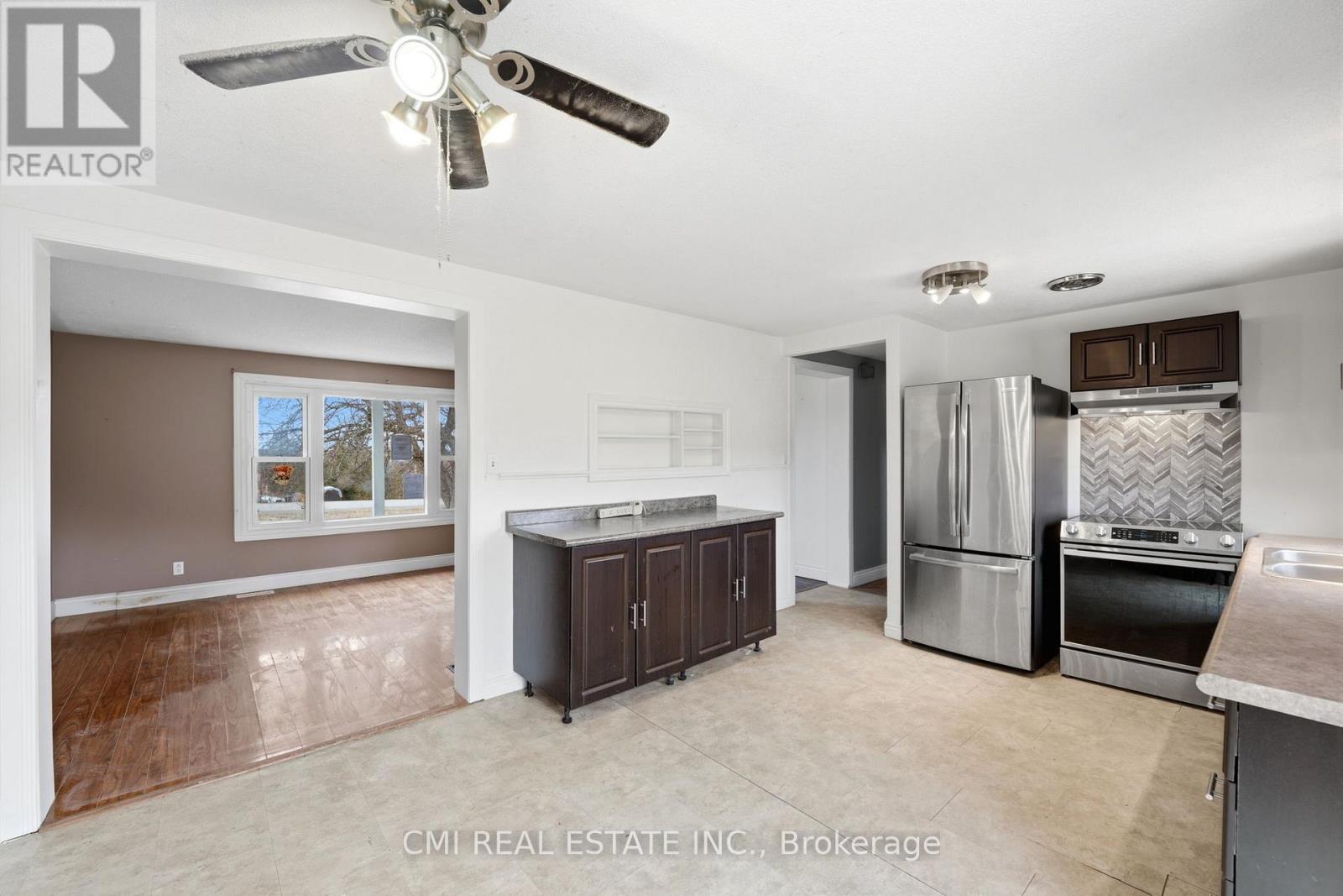 692 Emily Park Road, Kawartha Lakes (Omemee), Ontario  K0L 2W0 - Photo 10 - X12992450