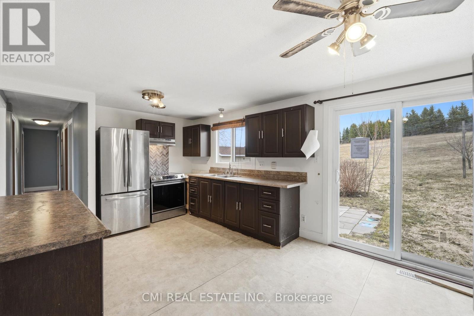 692 Emily Park Road, Kawartha Lakes (Omemee), Ontario  K0L 2W0 - Photo 13 - X12992450