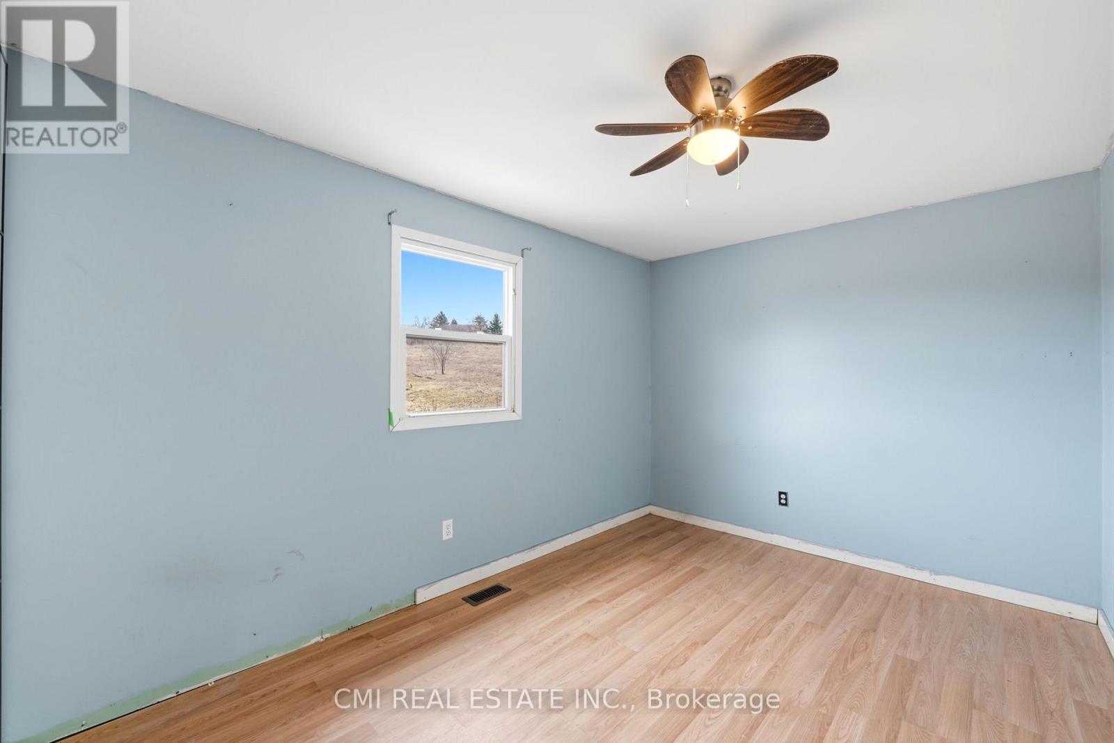 692 Emily Park Road, Kawartha Lakes (Omemee), Ontario  K0L 2W0 - Photo 17 - X12992450