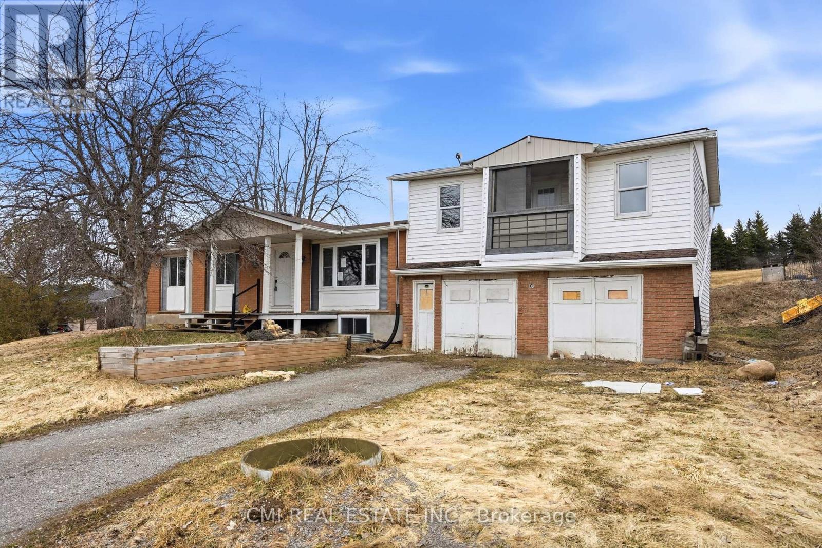 692 Emily Park Road, Kawartha Lakes (Omemee), Ontario  K0L 2W0 - Photo 2 - X12992450