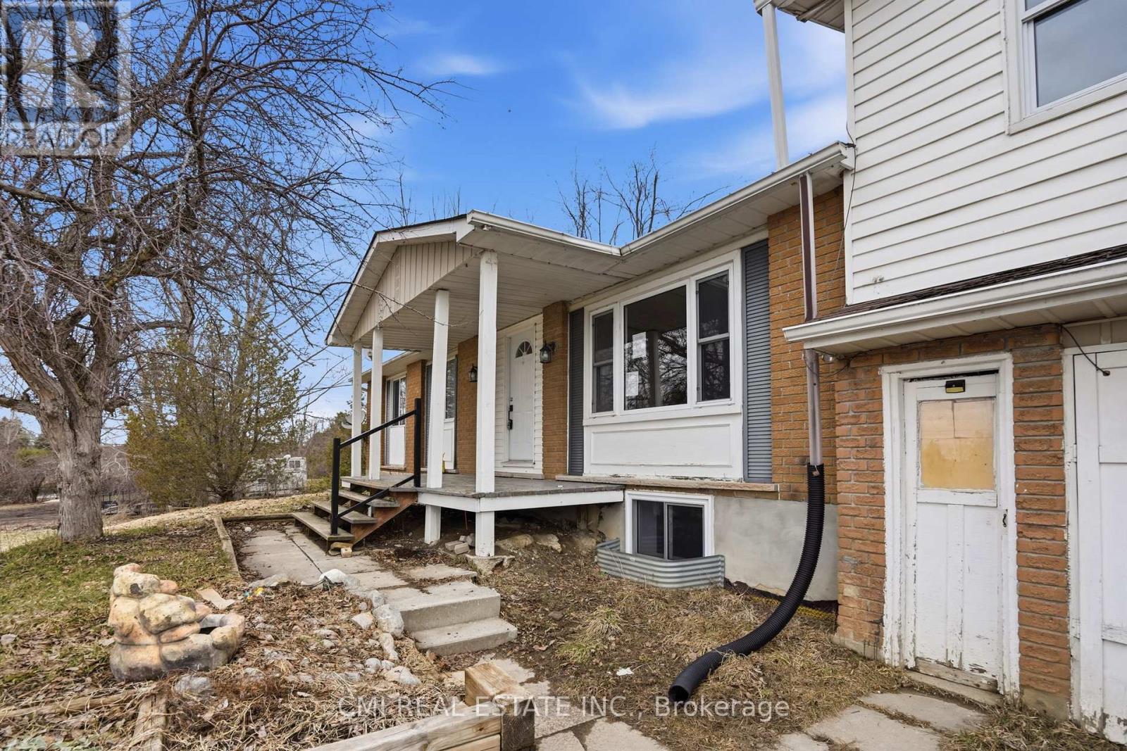 692 Emily Park Road, Kawartha Lakes (Omemee), Ontario  K0L 2W0 - Photo 3 - X12992450