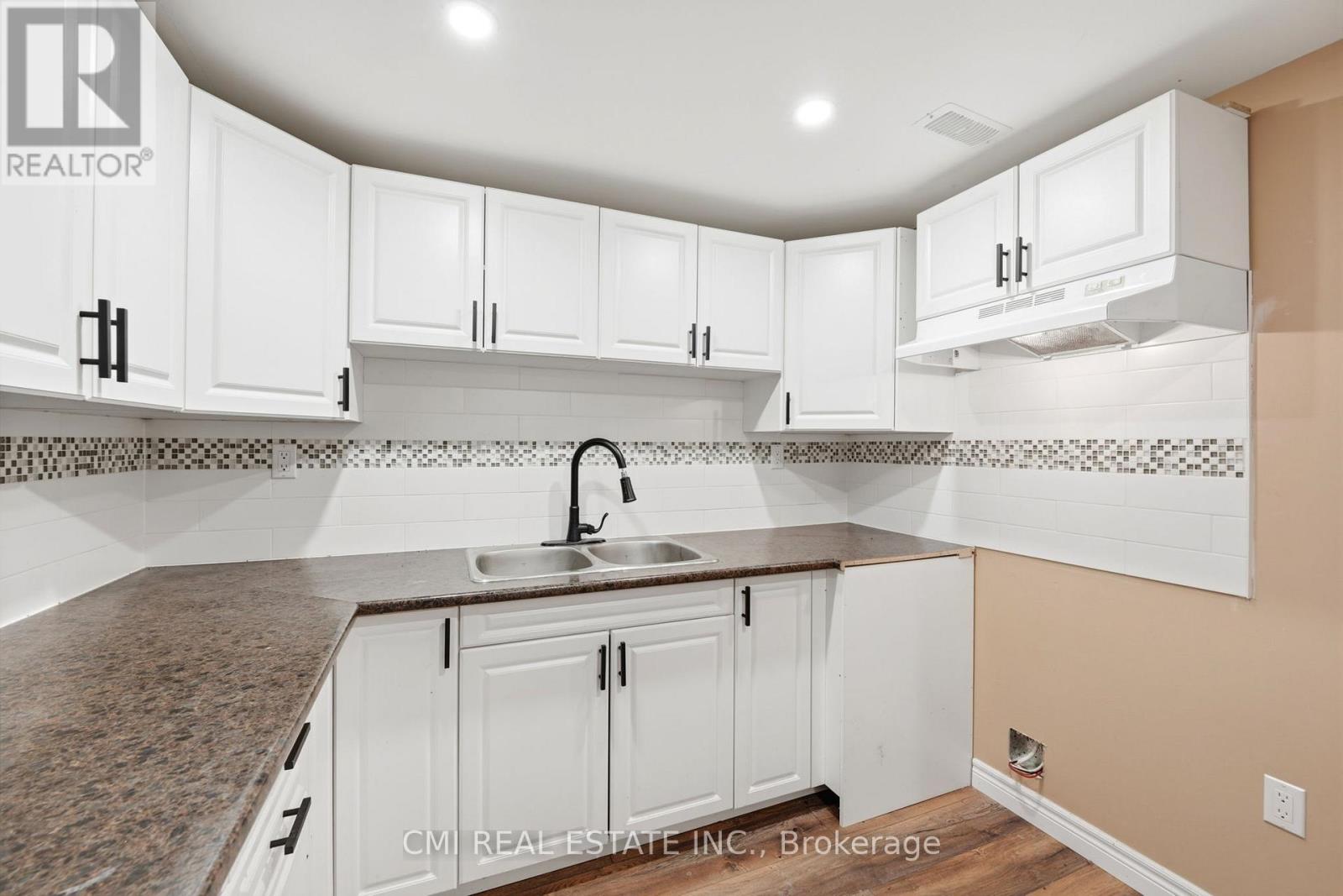 692 Emily Park Road, Kawartha Lakes (Omemee), Ontario  K0L 2W0 - Photo 34 - X12992450